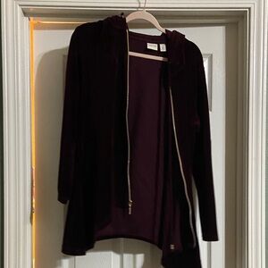Chic Women's Burgundy Cardigan